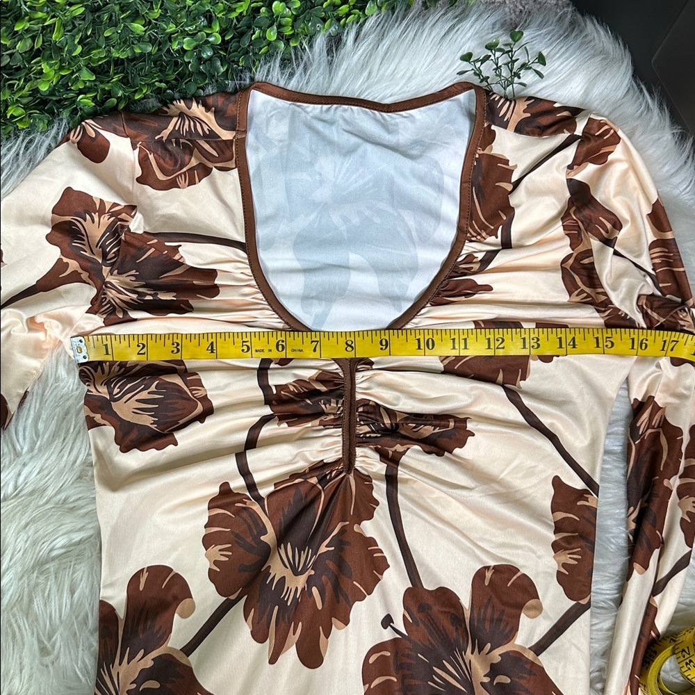 Nwt Commense Floral v neck maxi Long Sleeve Dress - Cream and Brown - Picture 13 of 16